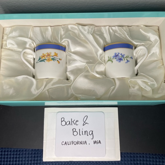 Tiffany & Co tea cups, saucer and dessert plate - Picture 2 of 14